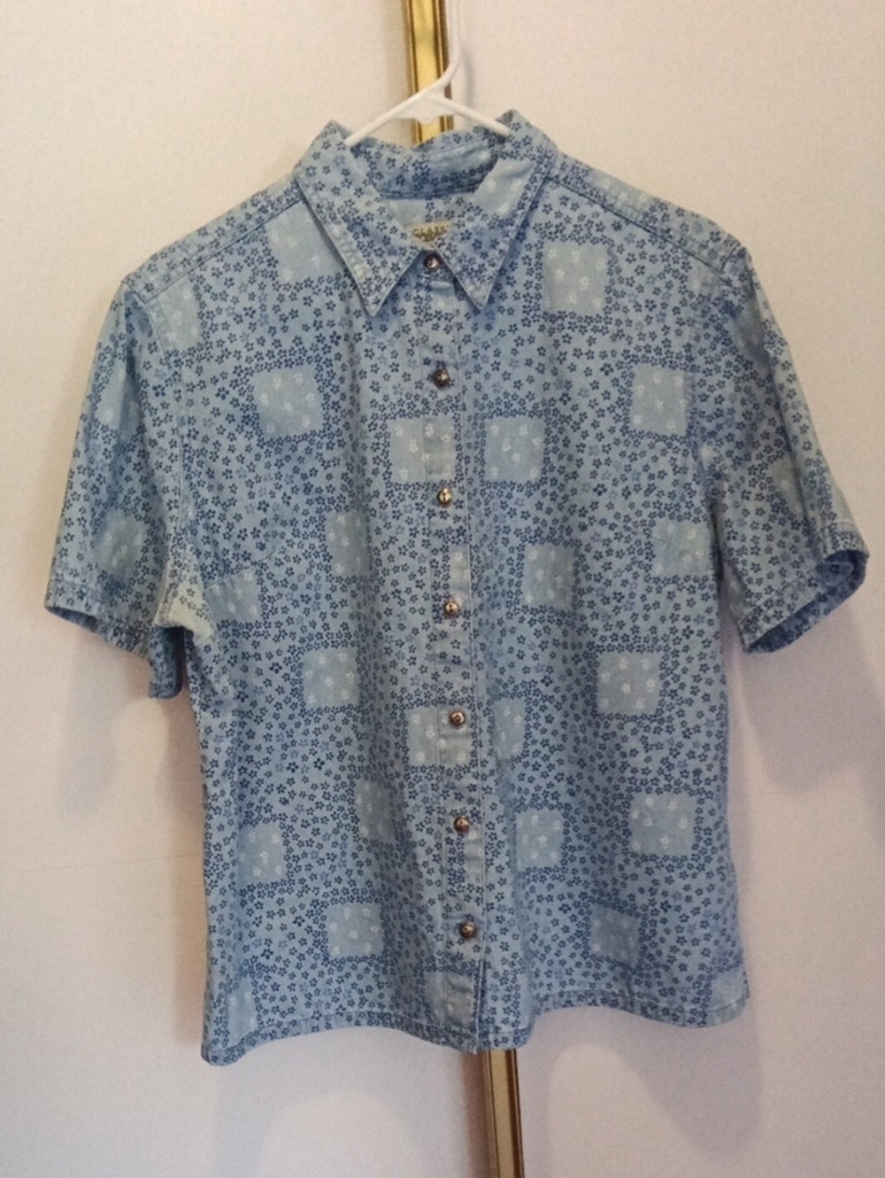 Vintage Classic Elements Denim Floral Pattern Short-Sleeve Button-Down Shirt